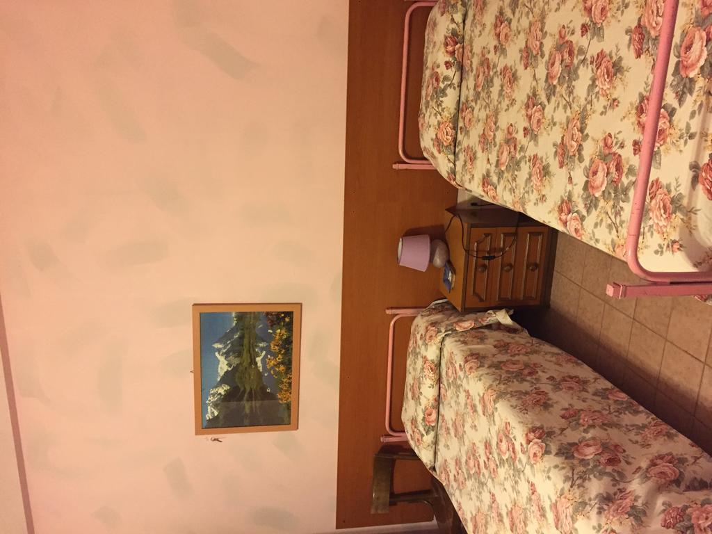 Albergo Anna Ciampino Buitenkant foto