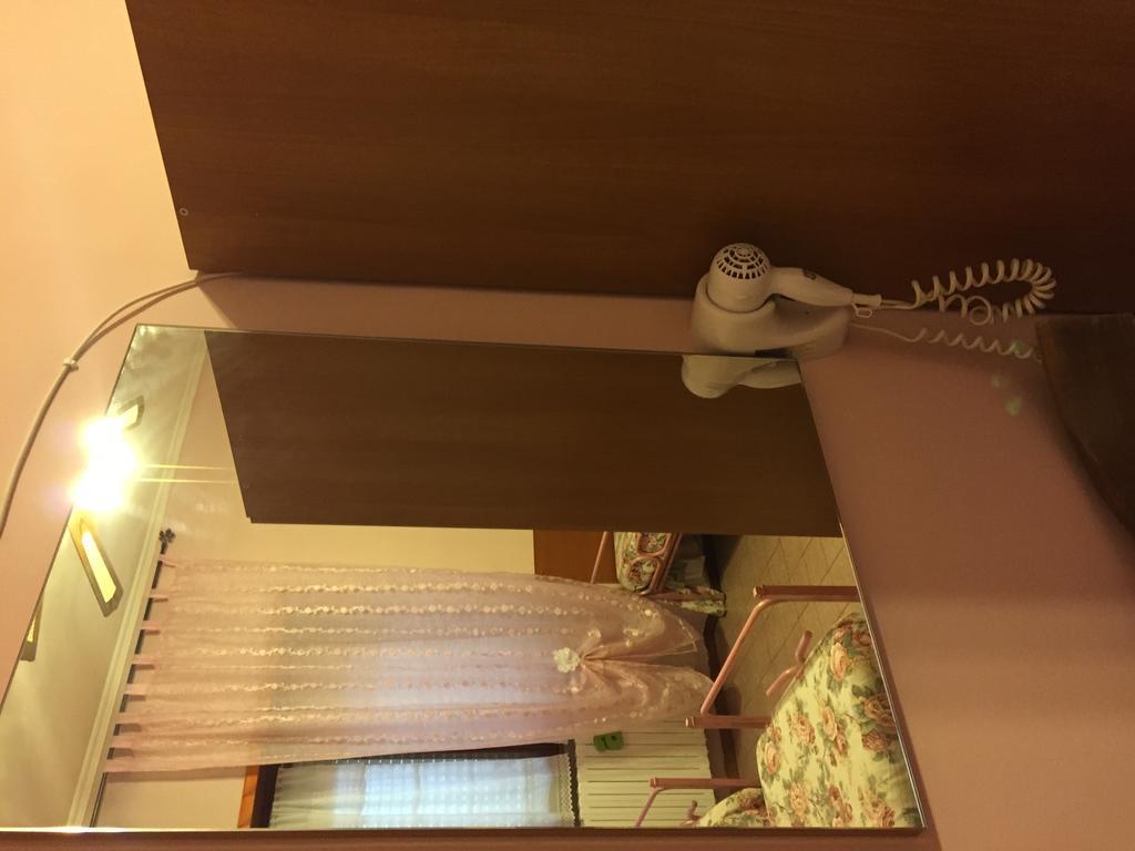 Albergo Anna Ciampino Buitenkant foto