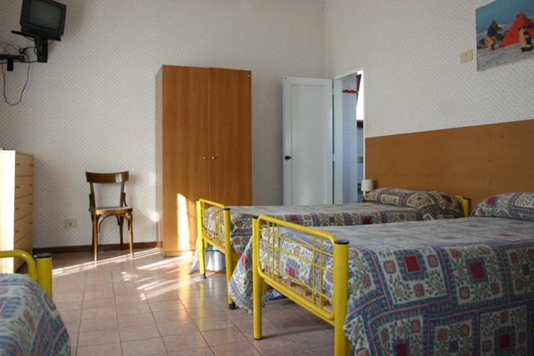 Albergo Anna Ciampino Buitenkant foto