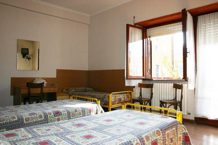 Albergo Anna Ciampino Buitenkant foto